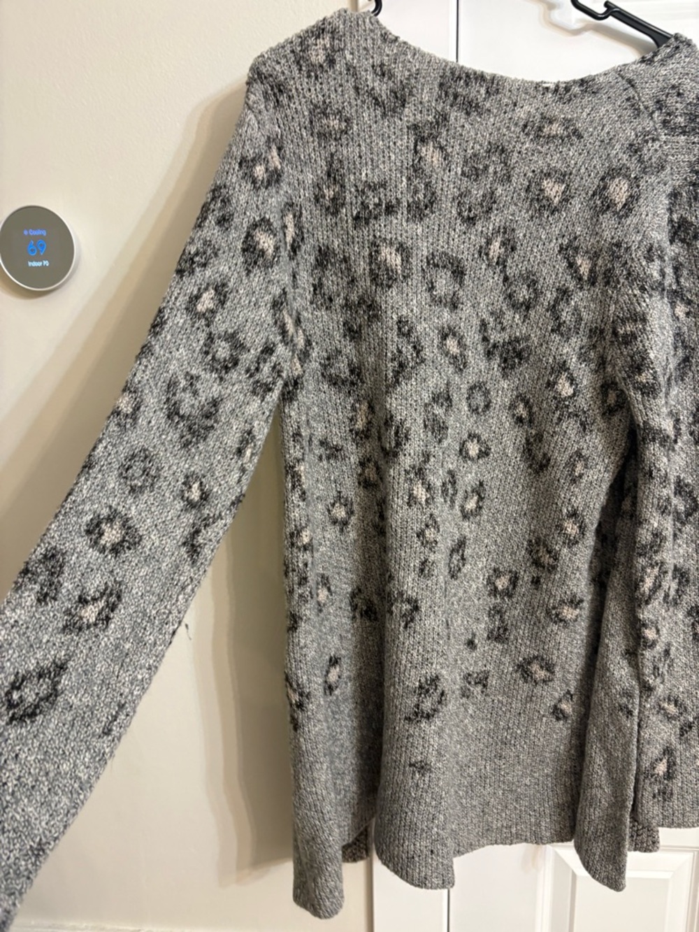 Cato Open-Front Gray Leopard Print Knit Cardigan - Picture 8 of 9